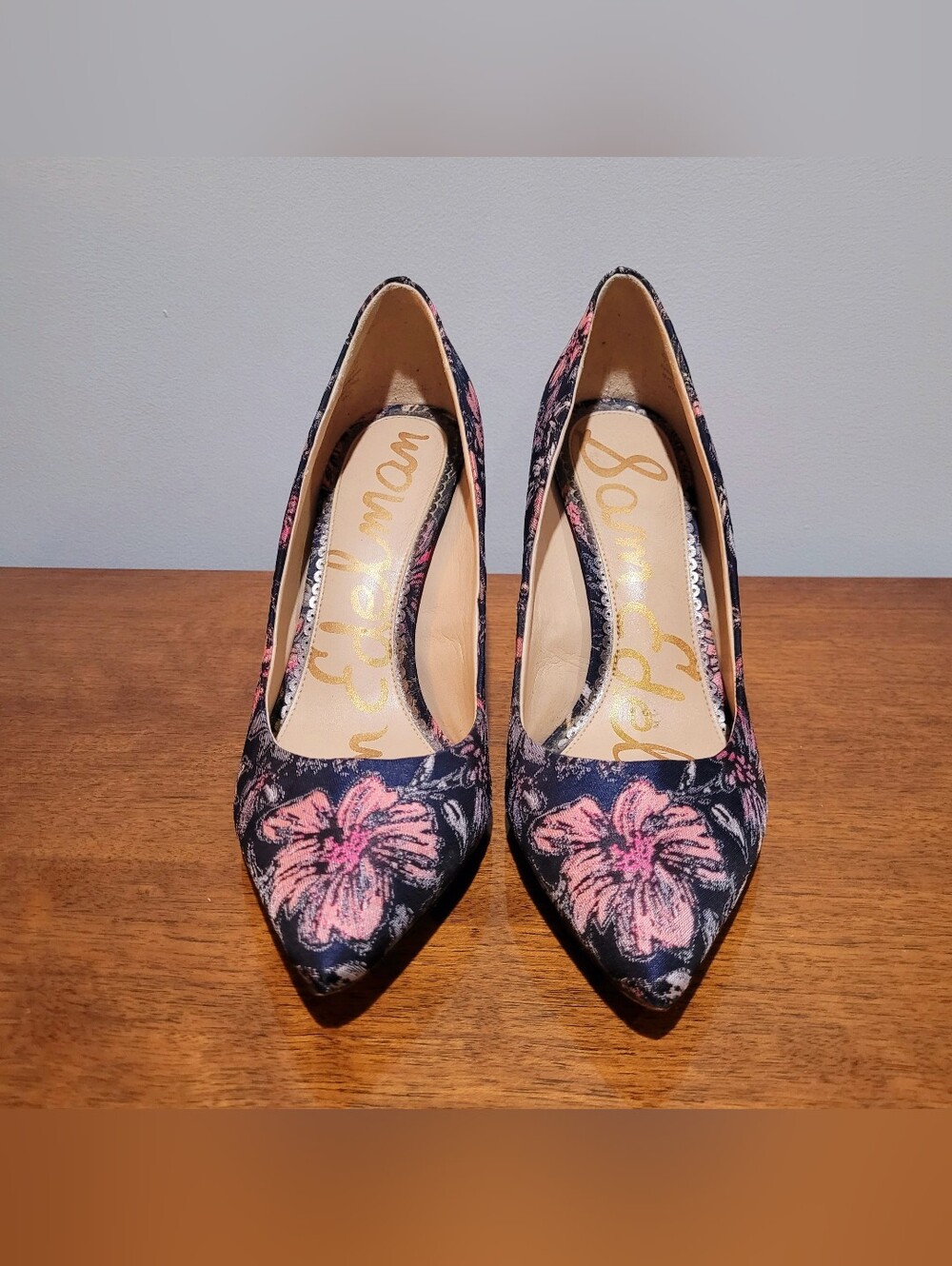 Sam Edelman Floral Hazel Pointed Toe 4" Heel Size 9